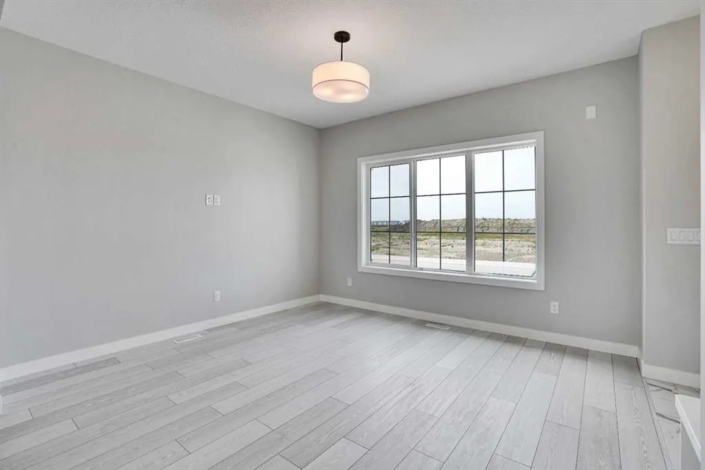 108 Bridgeport Green