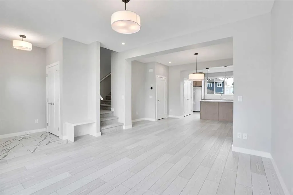 108 Bridgeport Green