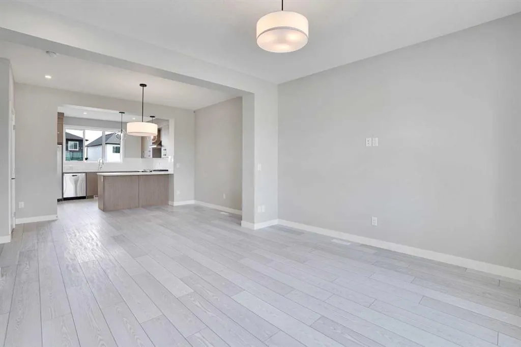 108 Bridgeport Green