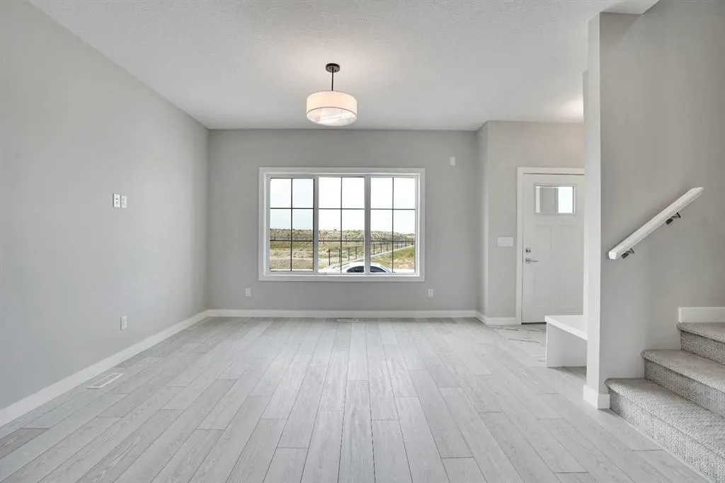 108 Bridgeport Green