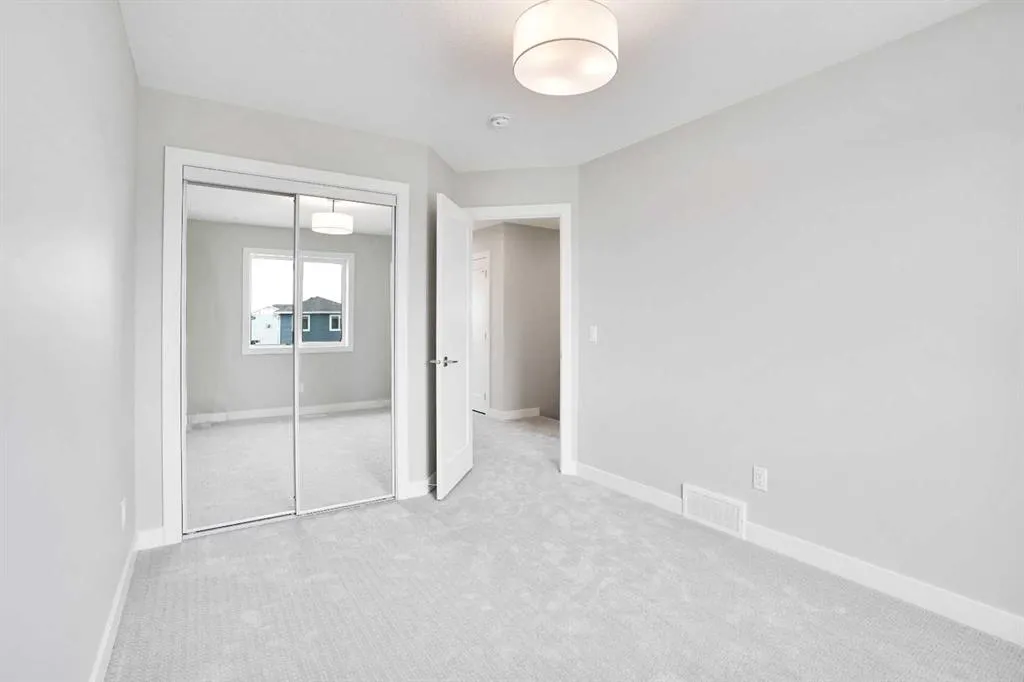 108 Bridgeport Green