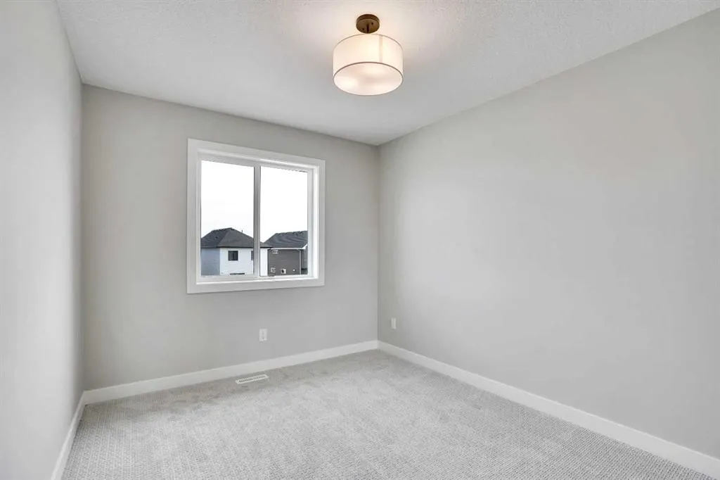 108 Bridgeport Green