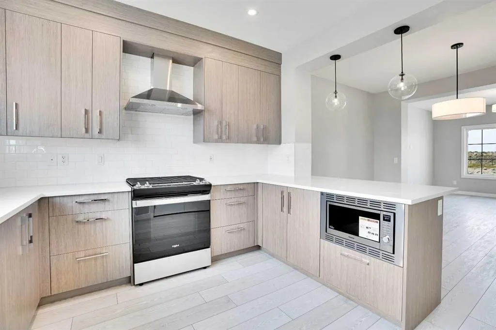 108 Bridgeport Green