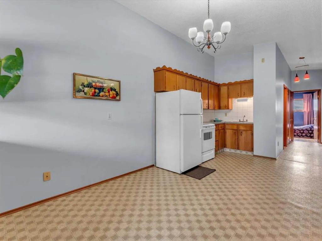 2833 / 2835 14 Avenue SE