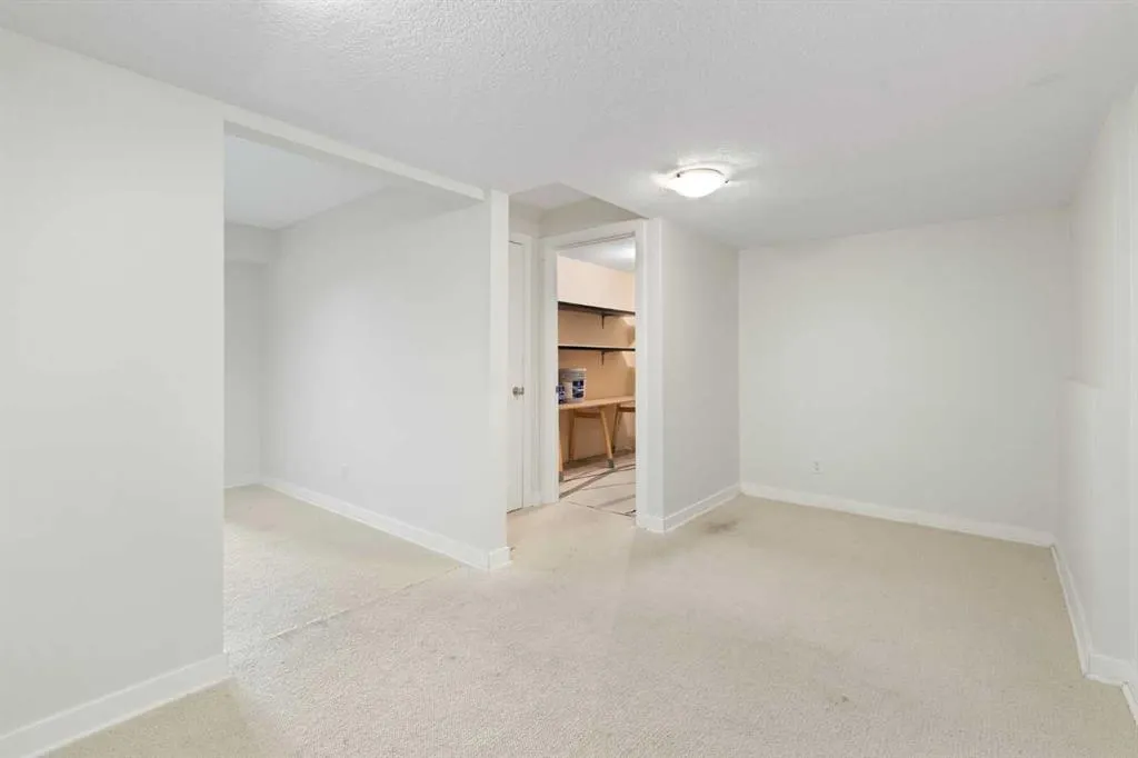 5 Bridlecrest Street SW