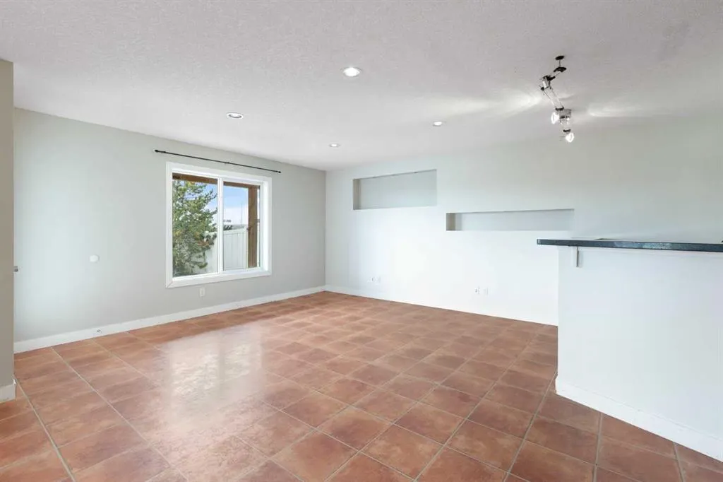 5 Bridlecrest Street SW