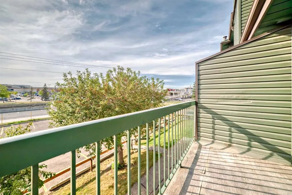 2511 38 Street NE, #10
