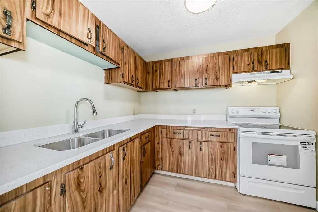 2511 38 Street NE, #10
