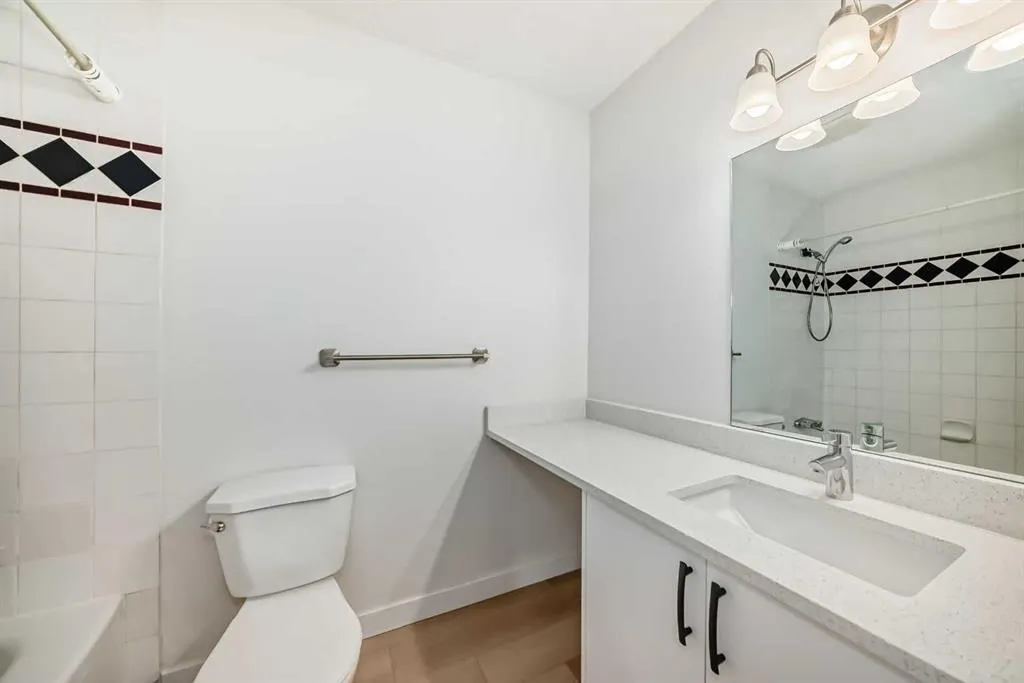 2511 38 Street NE, #10