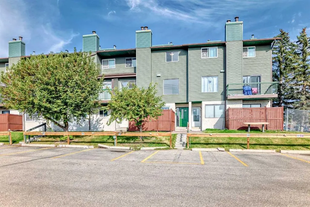 2511 38 Street NE, #10