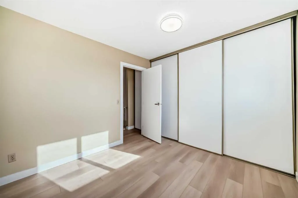 2511 38 Street NE, #10