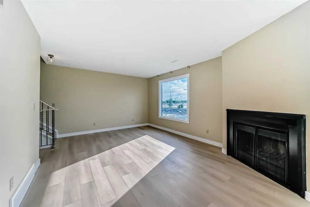 2511 38 Street NE, #10