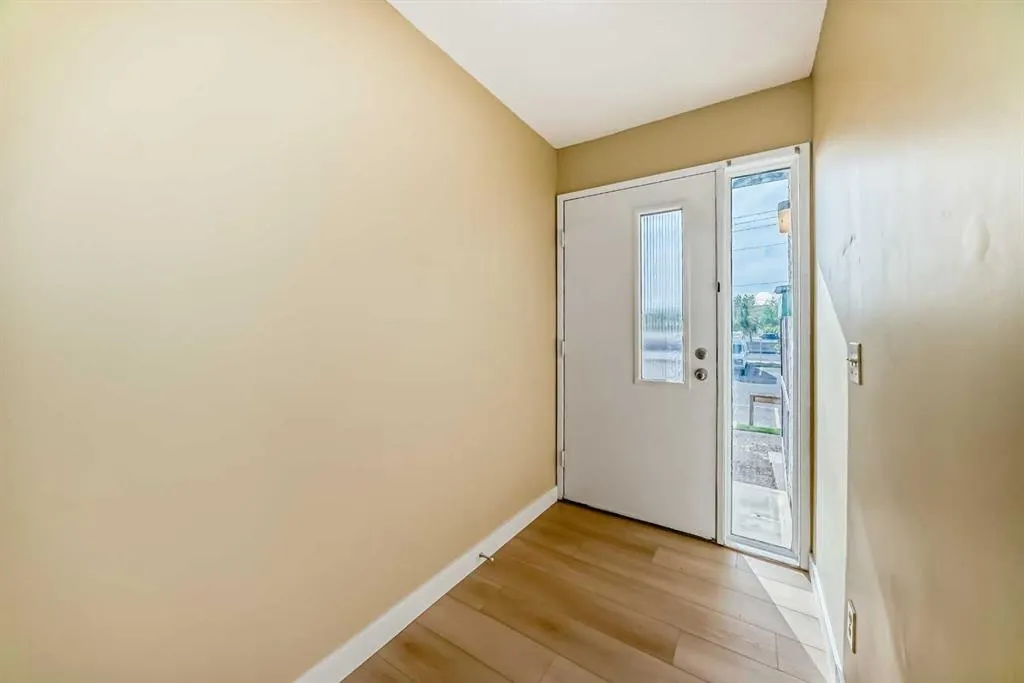2511 38 Street NE, #10