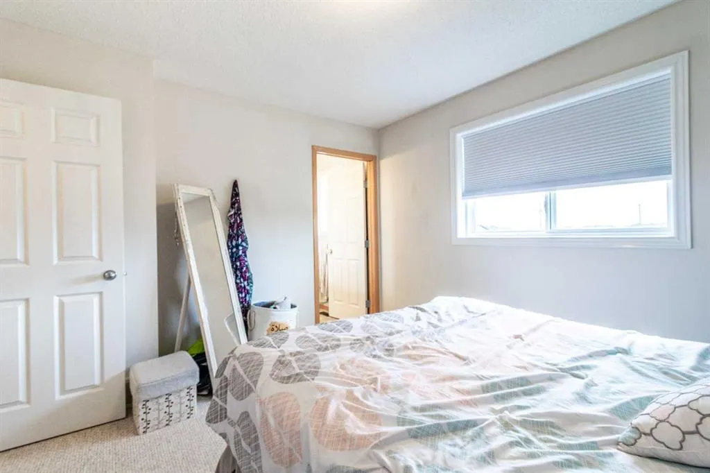 39 Saddlemont Manor NE
