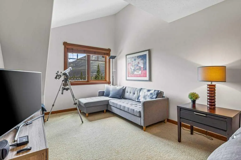 150 Crossbow Place, #301