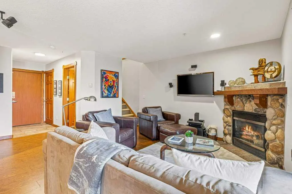 150 Crossbow Place, #301