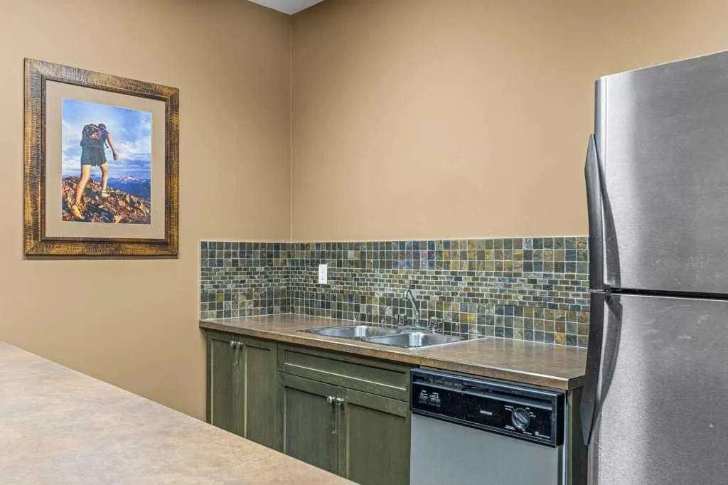 150 Crossbow Place, #301