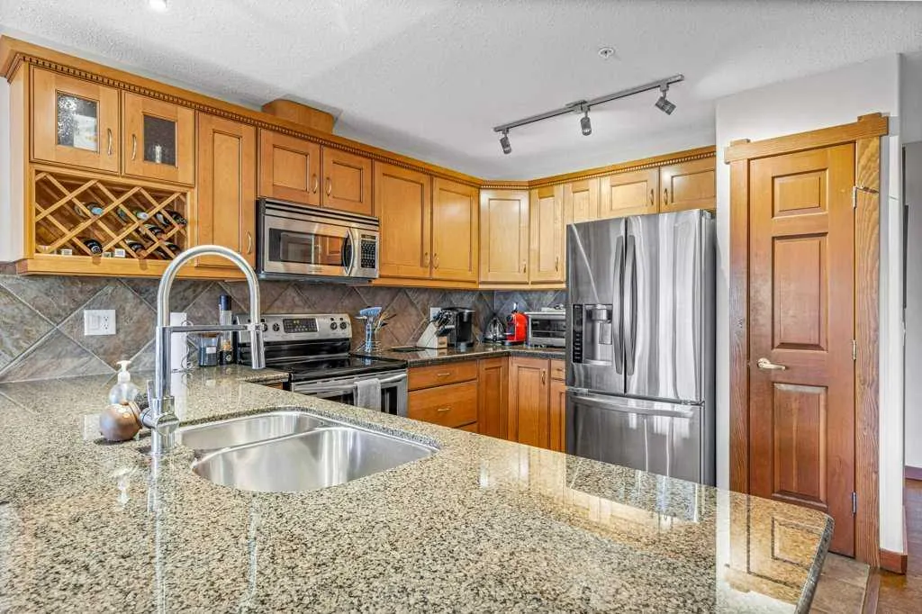 150 Crossbow Place, #301