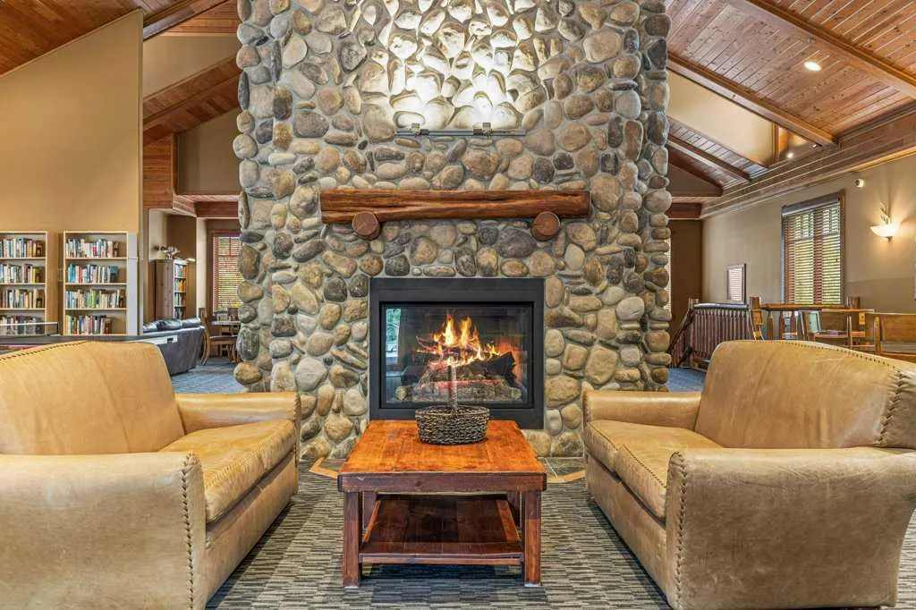 150 Crossbow Place, #301