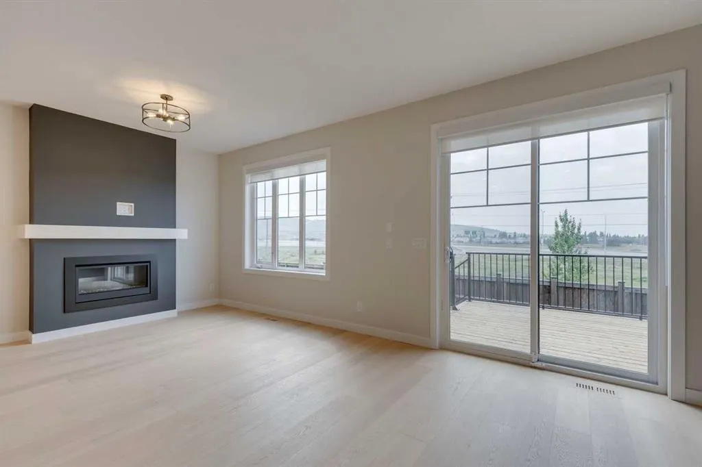 167 Greenwich Drive NW