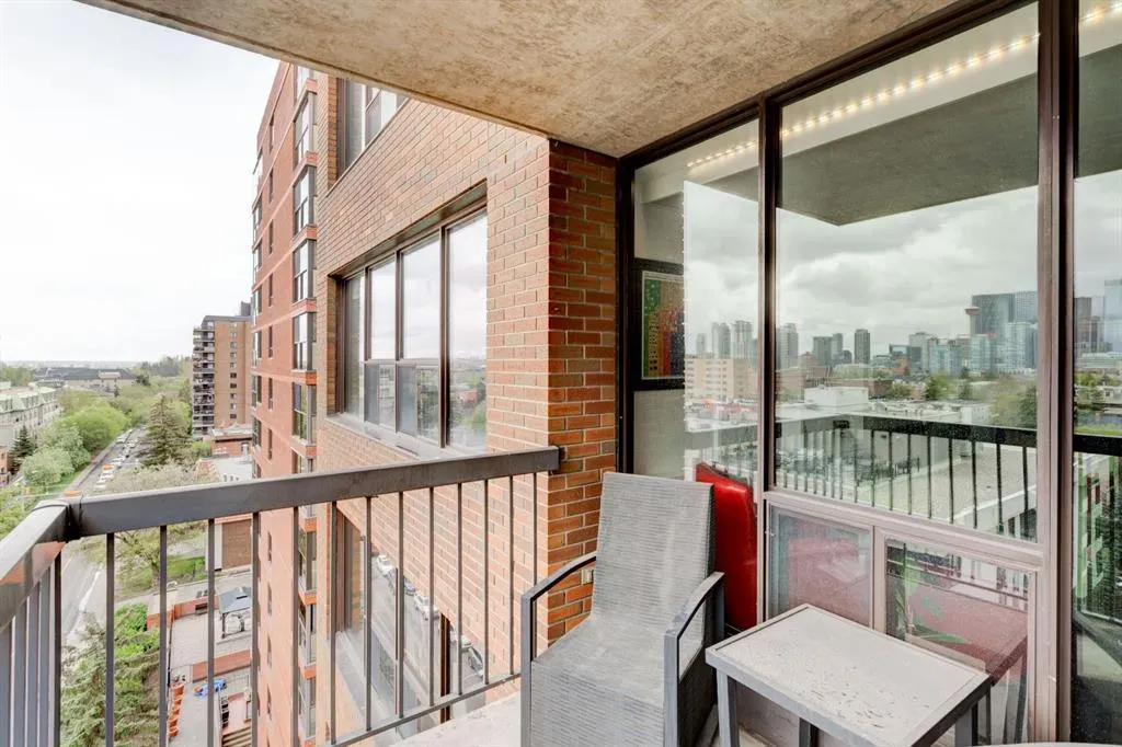 330 26 Avenue SW, #901