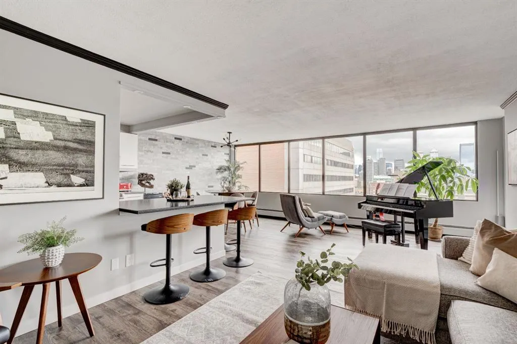 330 26 Avenue SW, #901