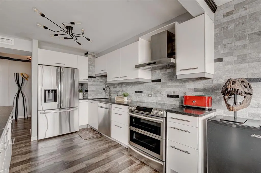 330 26 Avenue SW, #901