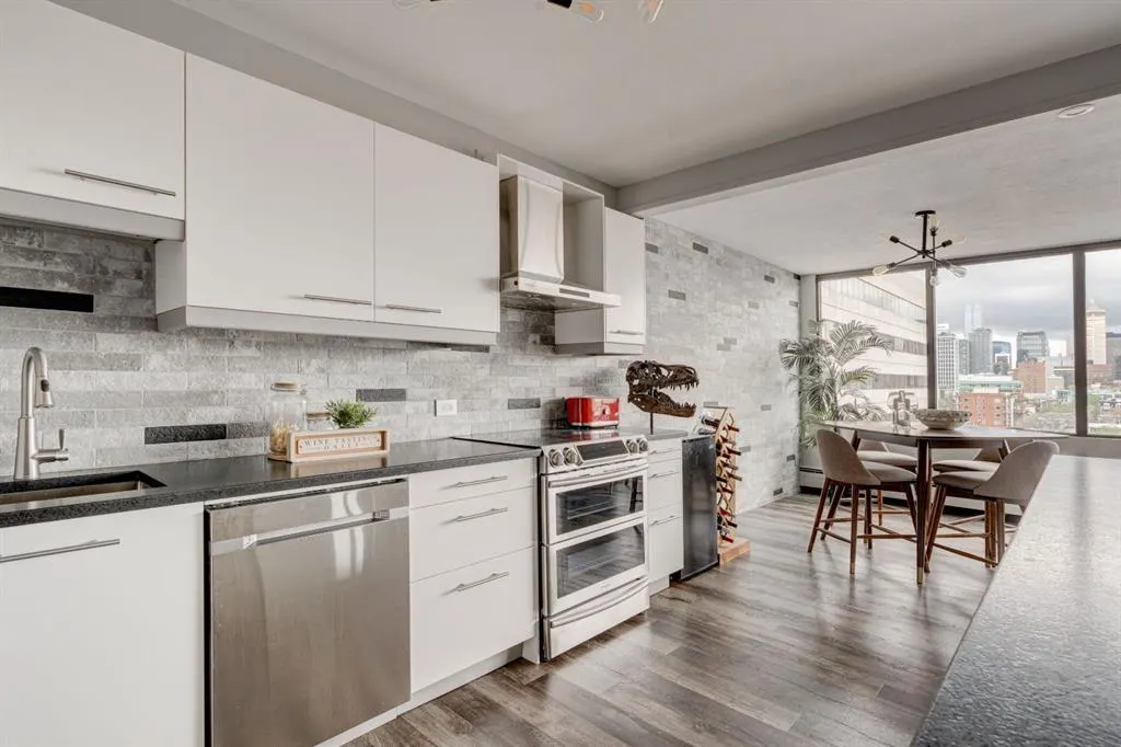 330 26 Avenue SW, #901