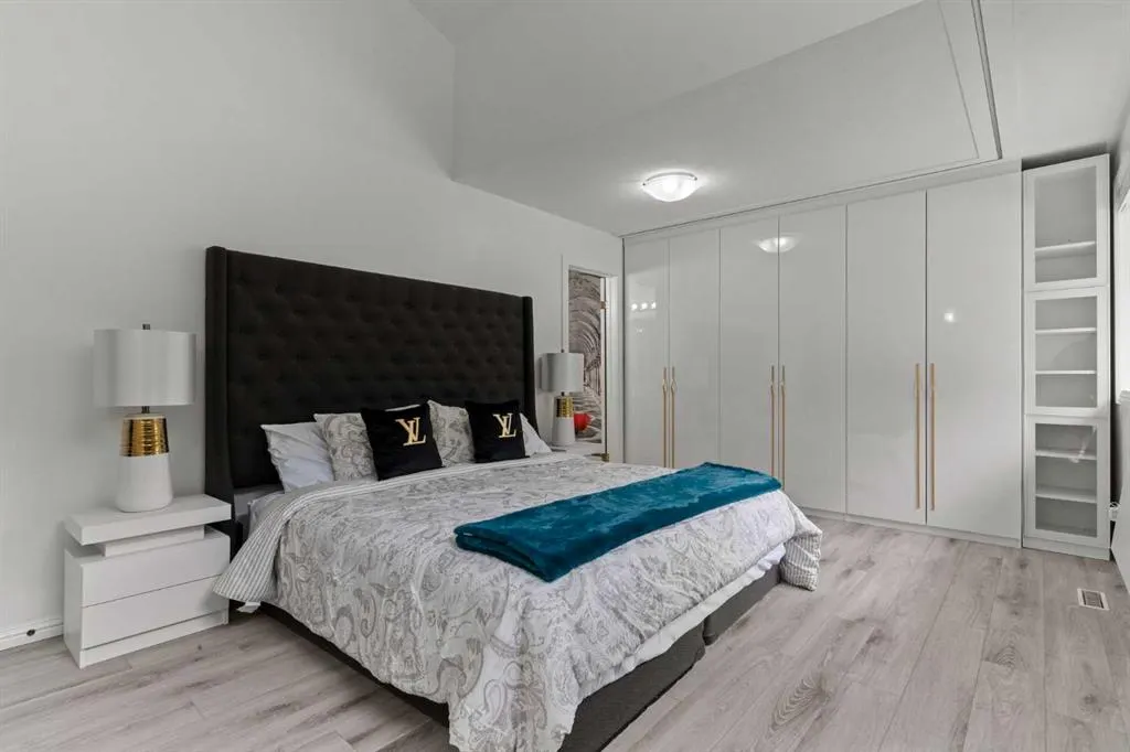 402 2 Avenue NE, #102