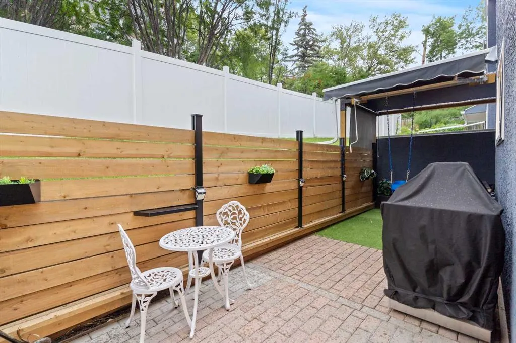 402 2 Avenue NE, #102