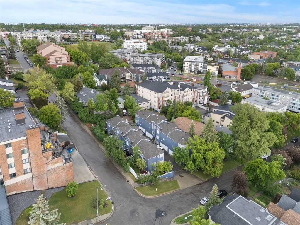 402 2 Avenue NE, #102