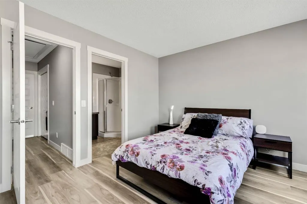 220 Mckenzie Towne Close SE
