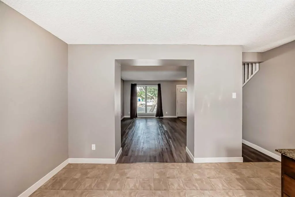 275 Columbia Boulevard W, #12