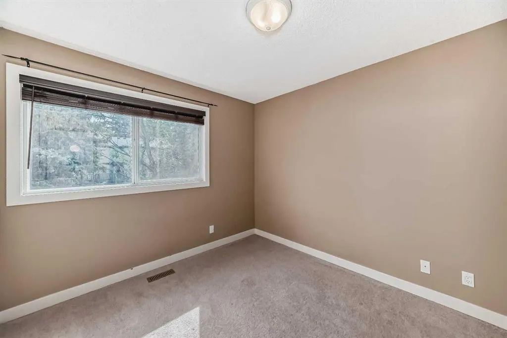 275 Columbia Boulevard W, #12