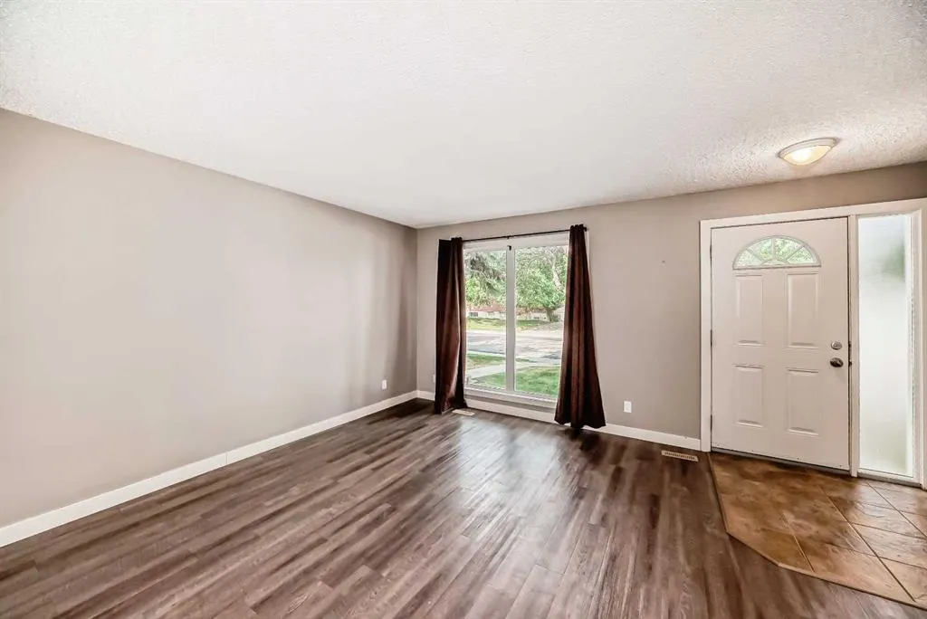 275 Columbia Boulevard W, #12