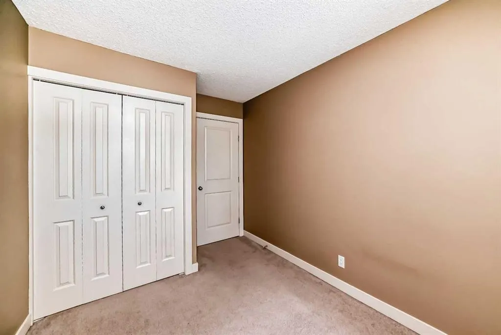 275 Columbia Boulevard W, #12