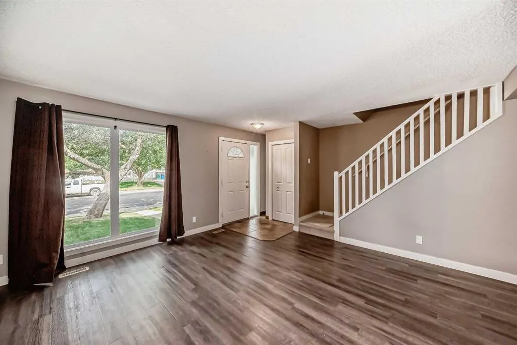 275 Columbia Boulevard W, #12