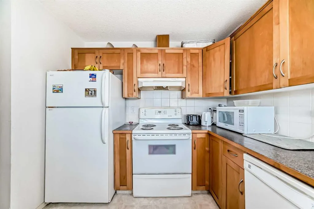 200 Hidden Hills Terrace NW, #28