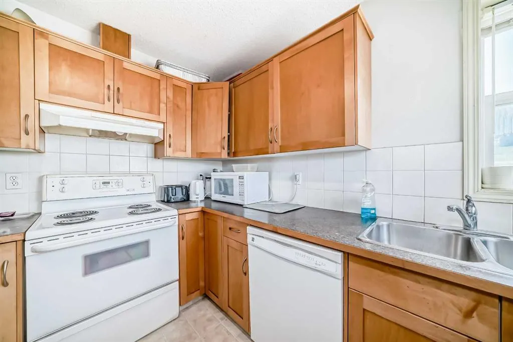 200 Hidden Hills Terrace NW, #28