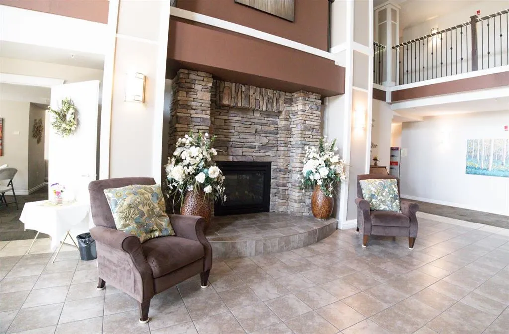 6 Michener Boulevard, ##123