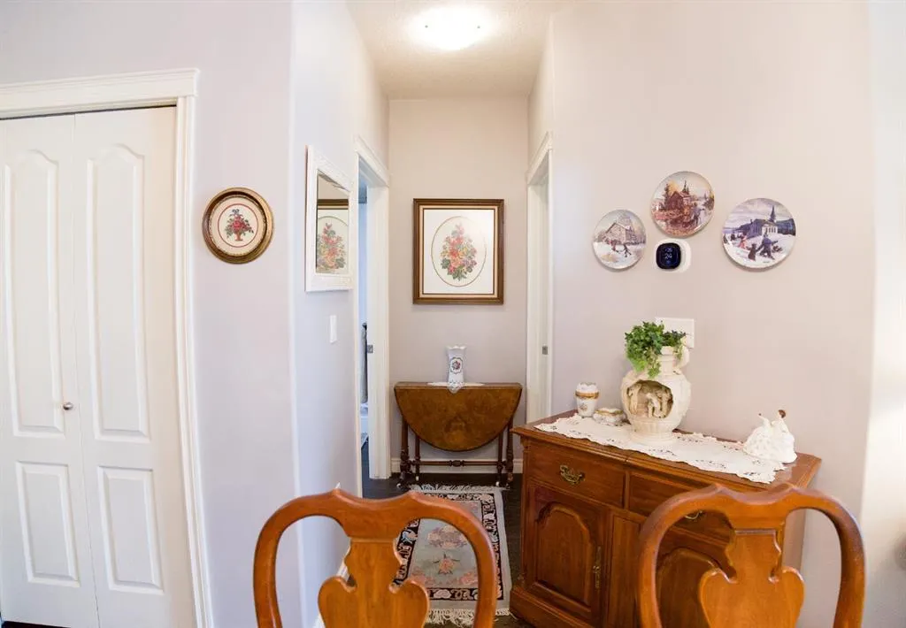 6 Michener Boulevard, ##123