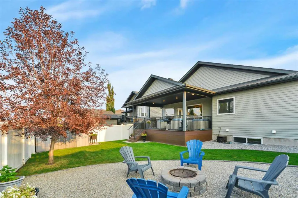 34 Leaside Crescent