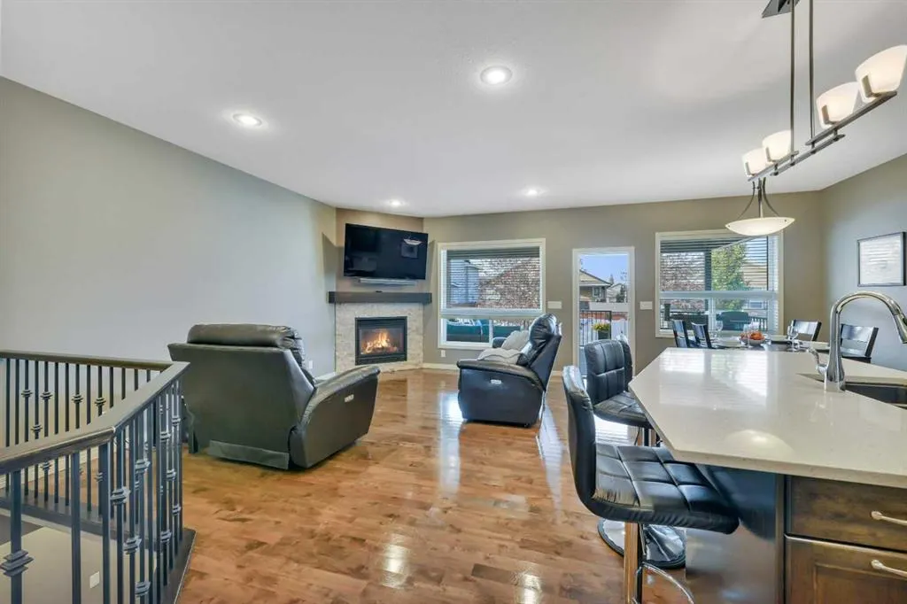 34 Leaside Crescent