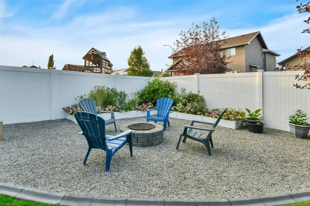 34 Leaside Crescent
