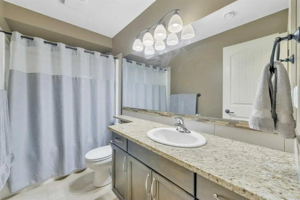 34 Leaside Crescent