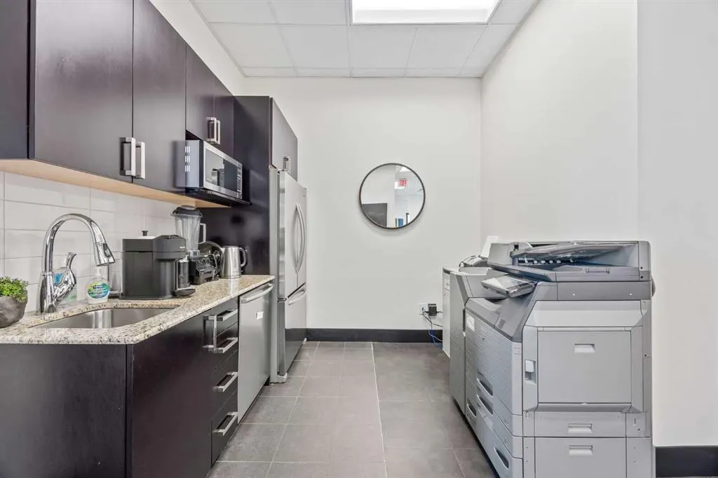 888 4 Avenue SW, #601, 611