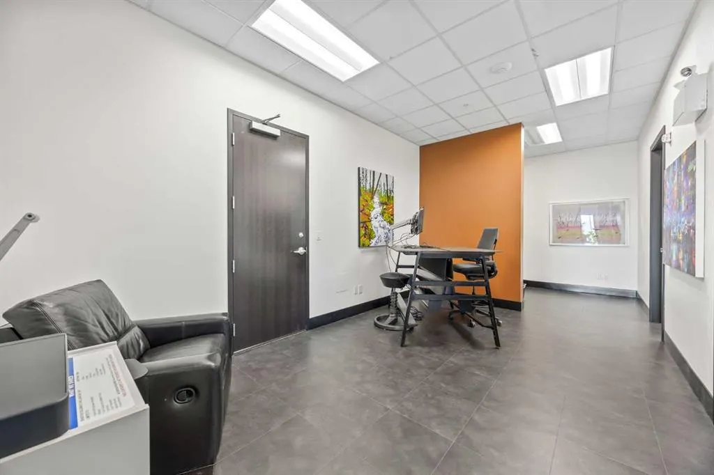 888 4 Avenue SW, #601, 611