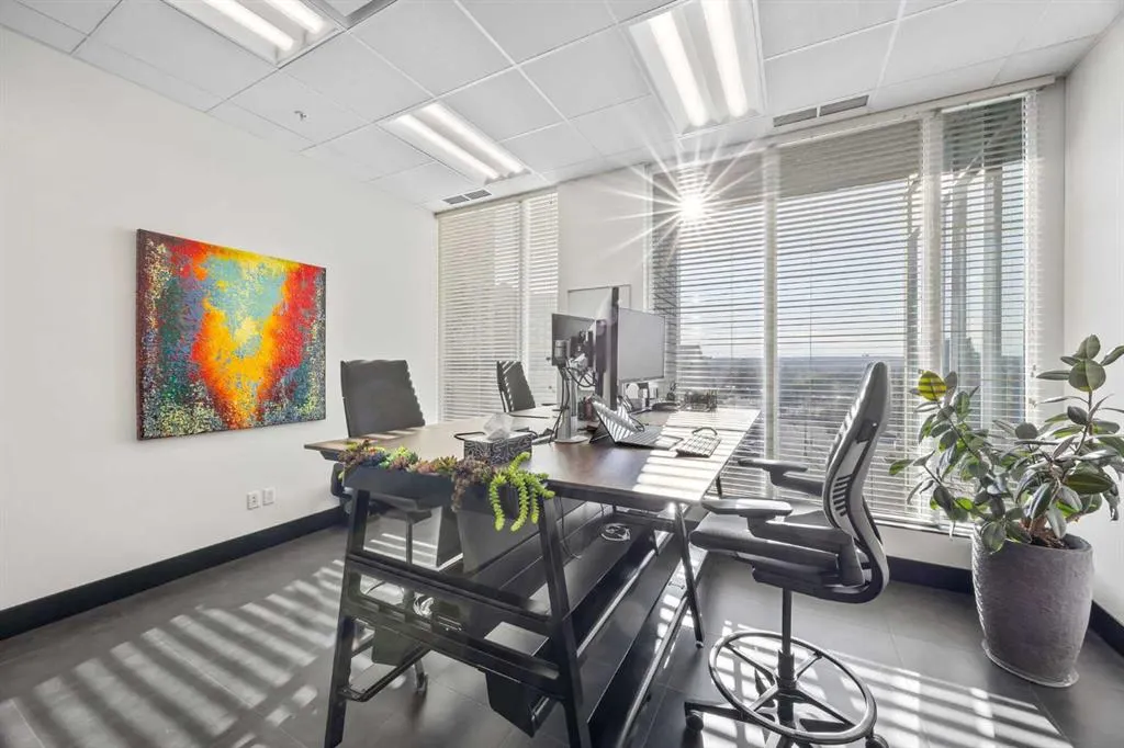 888 4 Avenue SW, #601, 611