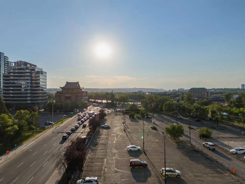 888 4 Avenue SW, #601, 611