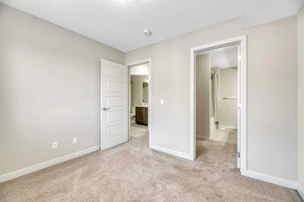 32 Red Embers Parade NE, #104